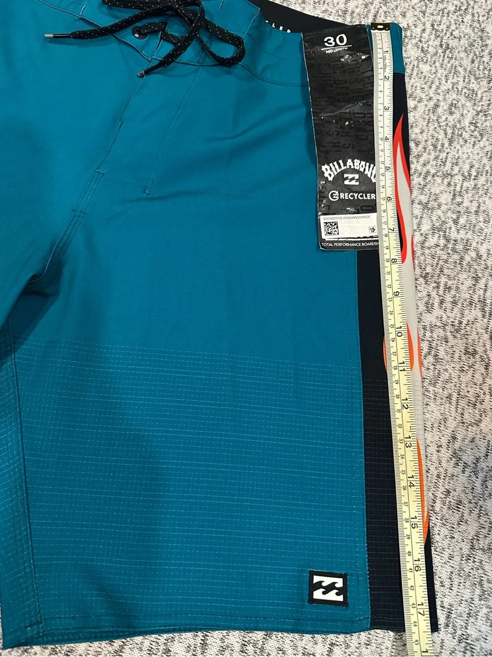 Billabong Teal Boardshorts with Black and Orange Flame Panels NWT Mens Sz 30